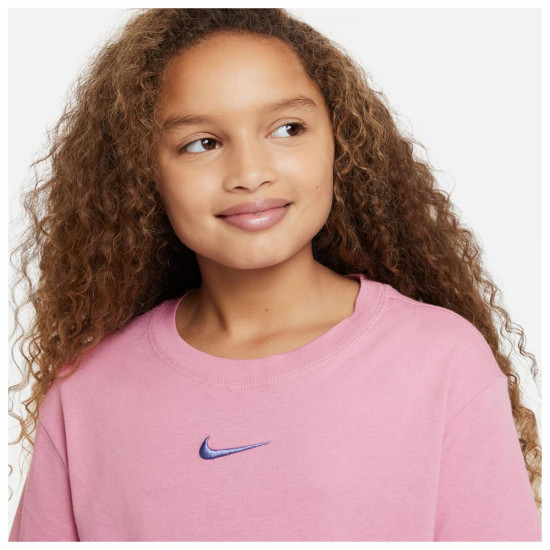 Nike Παιδική κοντομάνικη μπλούζα NSW Essential Nike Παιδική κοντομάνικη μπλούζα NSW Essential